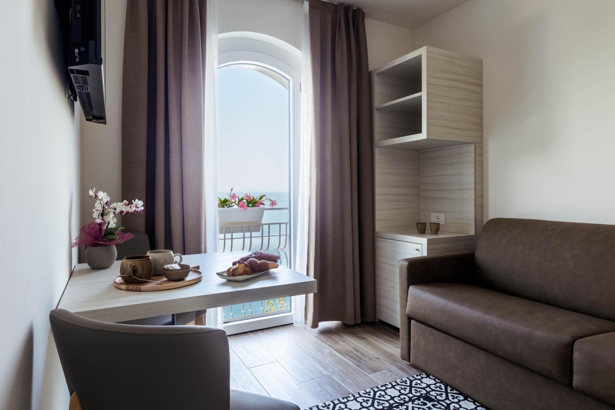 Hotel Giardinetto Garda  Dış mekan fotoğraf