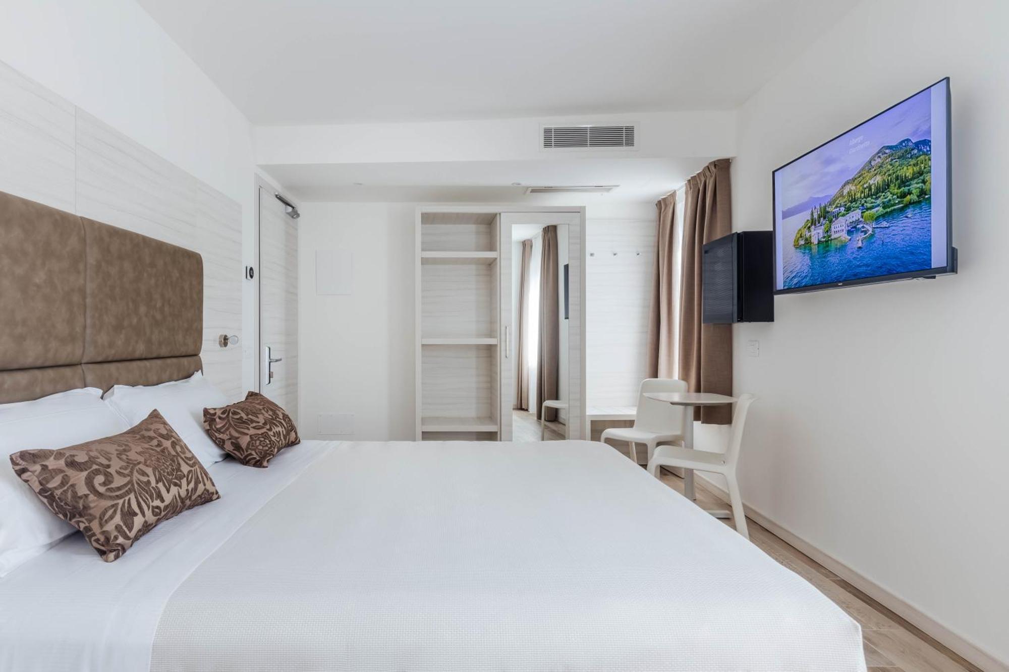 Hotel Giardinetto Garda  Dış mekan fotoğraf